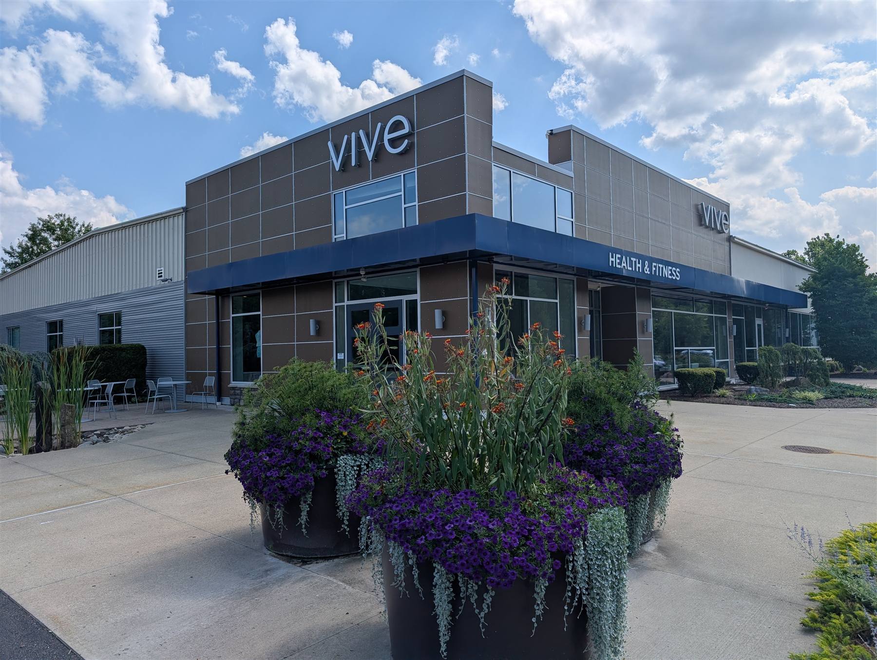 VIVE Health & Fitness building exterior in Kingston, PA, minutes from Wilkes-Barre and the Back Mountain